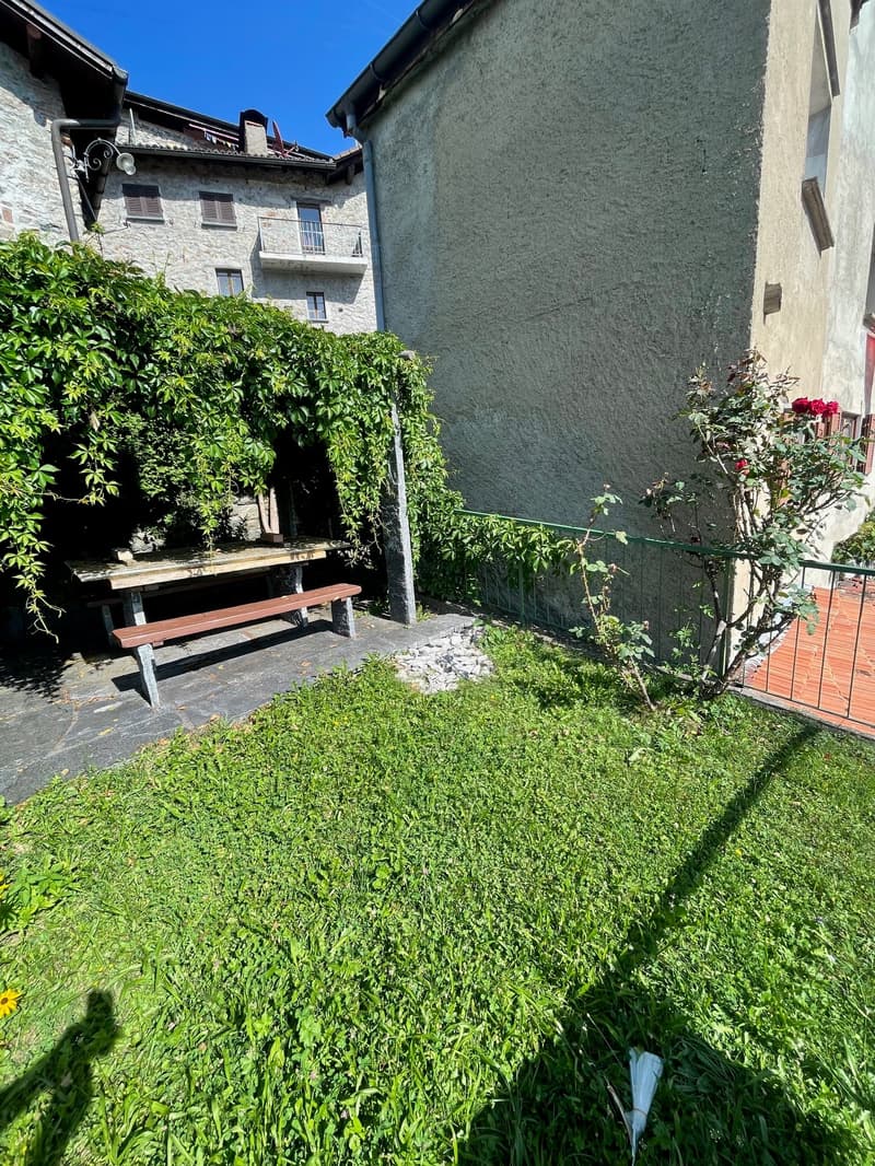 Casa Nucleo con Giardino (18)
