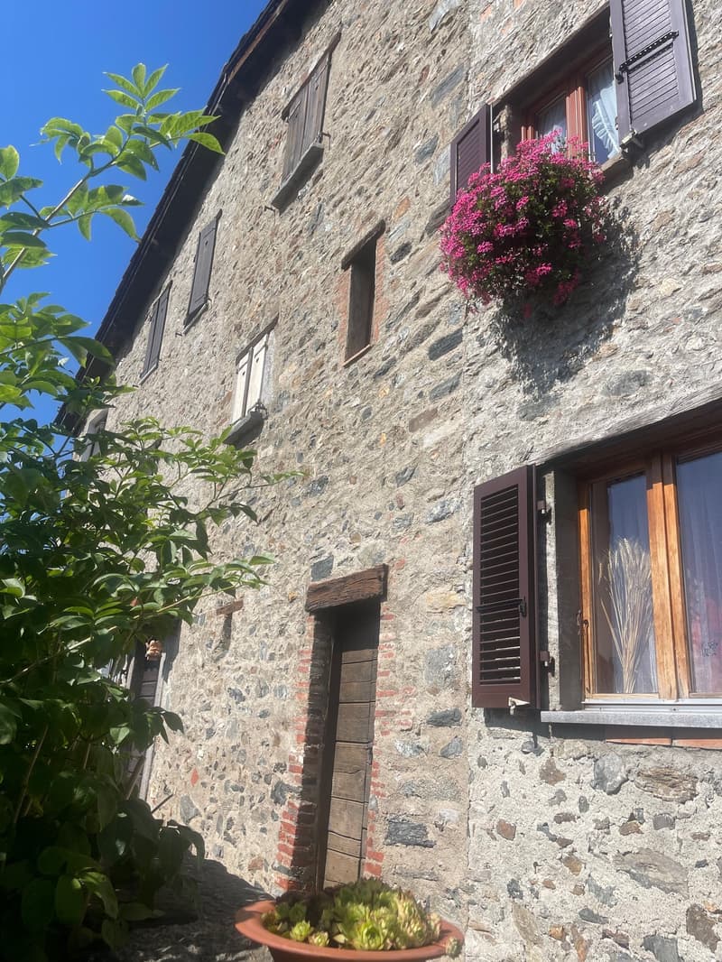 Casa Nucleo con Giardino (23)
