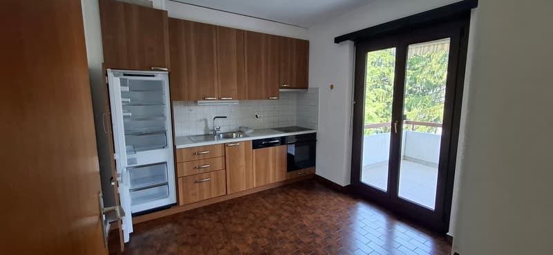 Wohnung mit 3.5 Zimmern und Balkon in Agno (2)