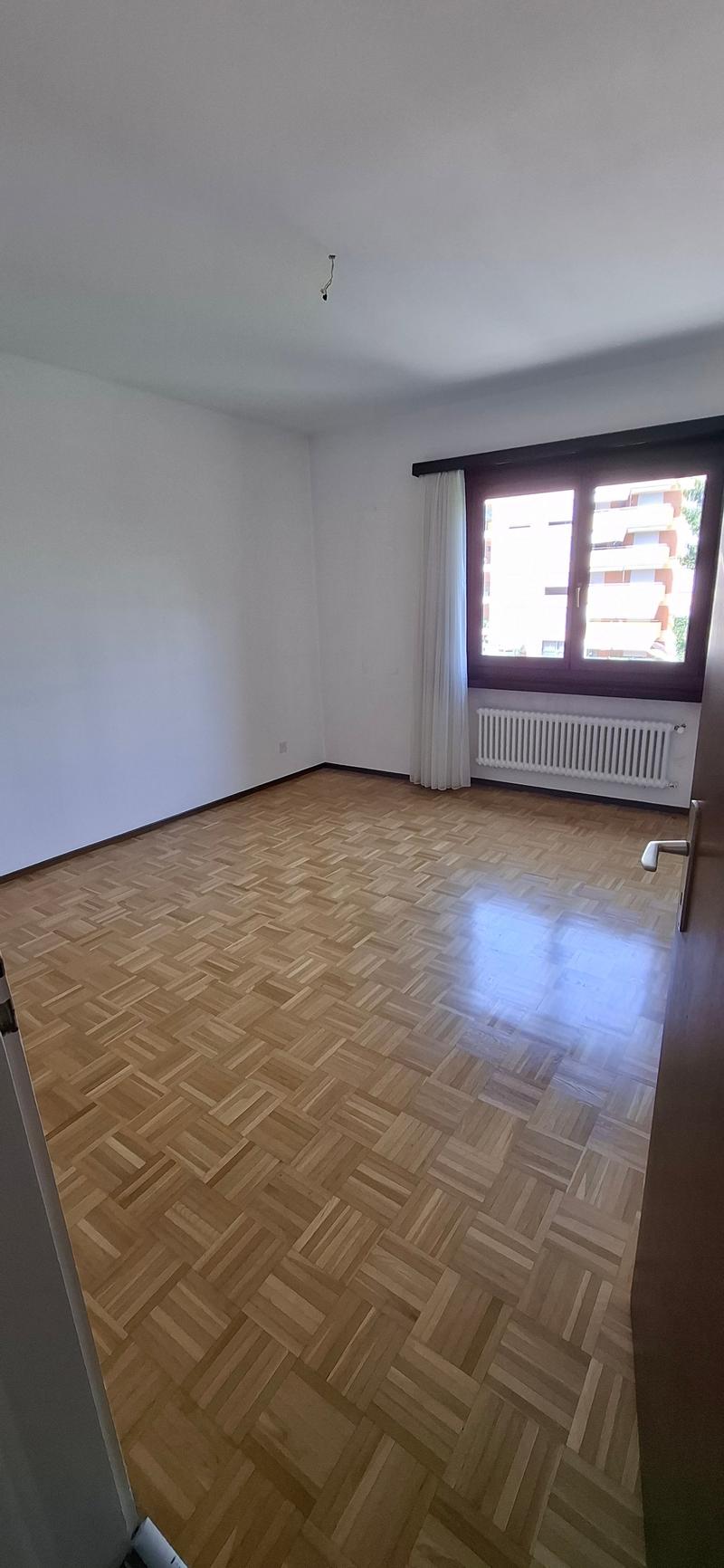 Wohnung mit 3.5 Zimmern und Balkon in Agno (3)