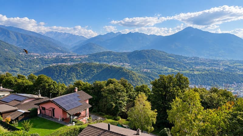 Casa unifamiliare con spazioso giardino pianeggiante (4)