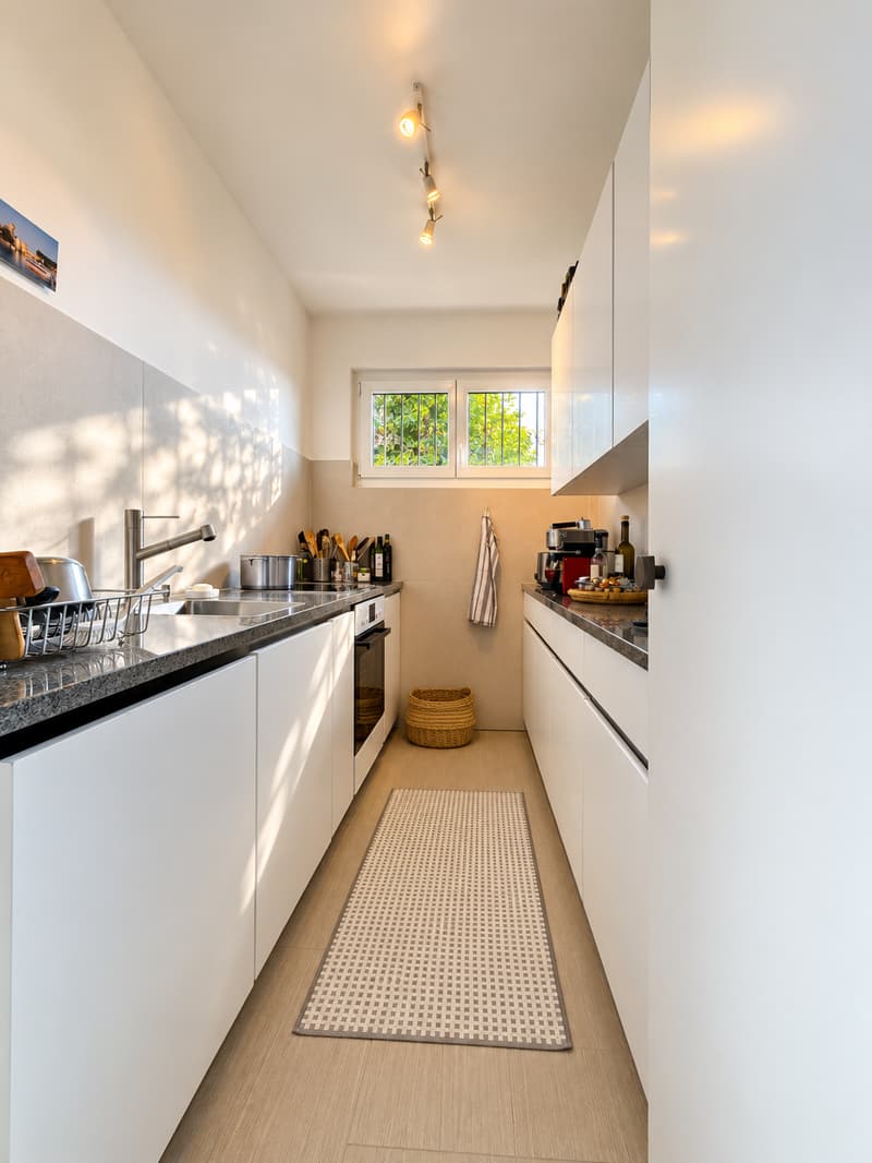 Casa unifamiliare con spazioso giardino pianeggiante (9)