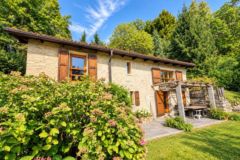 Rustico con giardino – privacy e tranquillità (1)