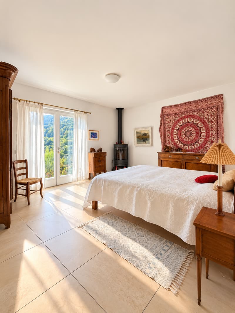 Casa soleggiata con ampio giardino e vista aperta (19)