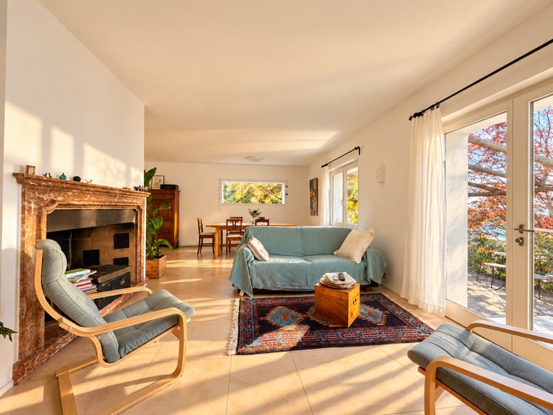 Casa soleggiata con ampio giardino e vista aperta (13)