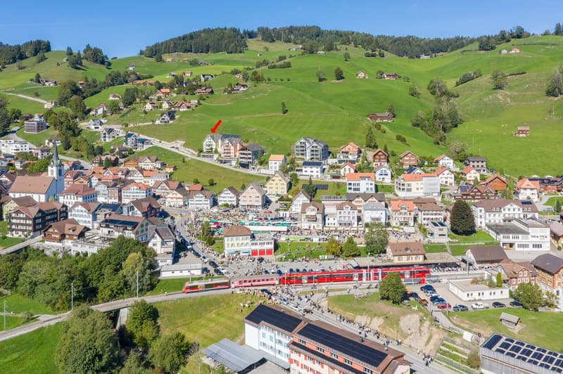 5.5-Zimmer Attika-Maisonette-Wohnung mit traumhafter Bergpanorama-Aussicht (4)