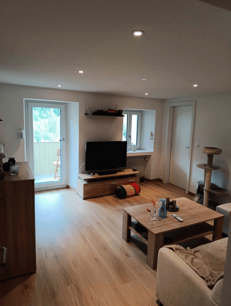 Sanierte 4.5-Zimmer-Wohnung mit Süd-Balkon mit Aussicht (3)