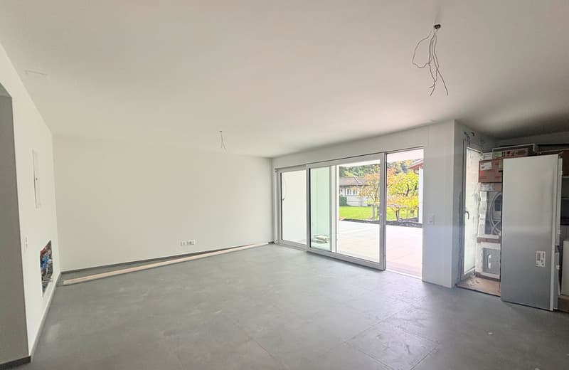 Neue Wohnung mit großem Garten und breiter Terrasse (8)