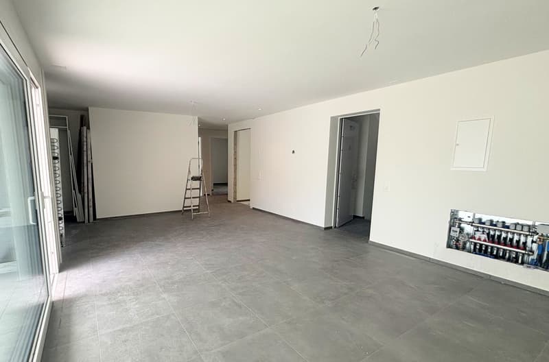 Neue Wohnung mit großem Garten und breiter Terrasse (9)