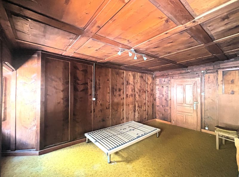 Grande maison de style alpin dans un emplacement commode et stratégique (14)
