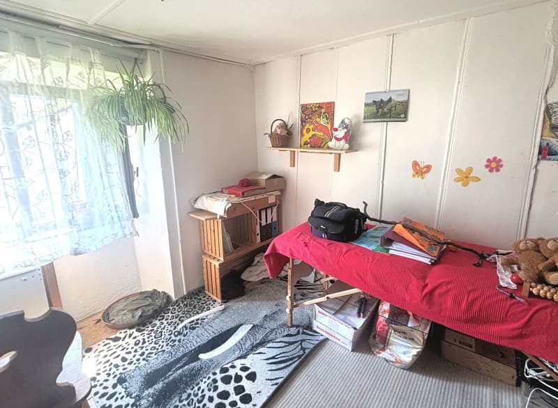 Grande maison de style alpin dans un emplacement commode et stratégique (7)