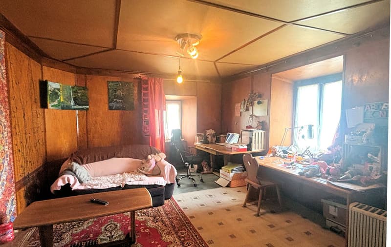 Grande maison de style alpin dans un emplacement commode et stratégique (11)
