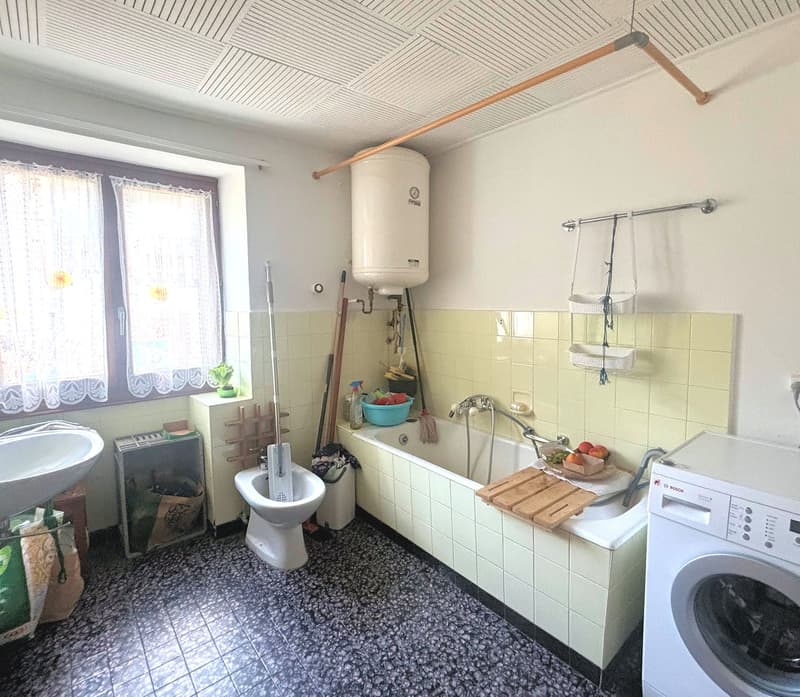 Grande maison de style alpin dans un emplacement commode et stratégique (10)