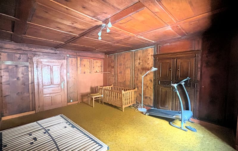 Grande maison de style alpin dans un emplacement commode et stratégique (13)