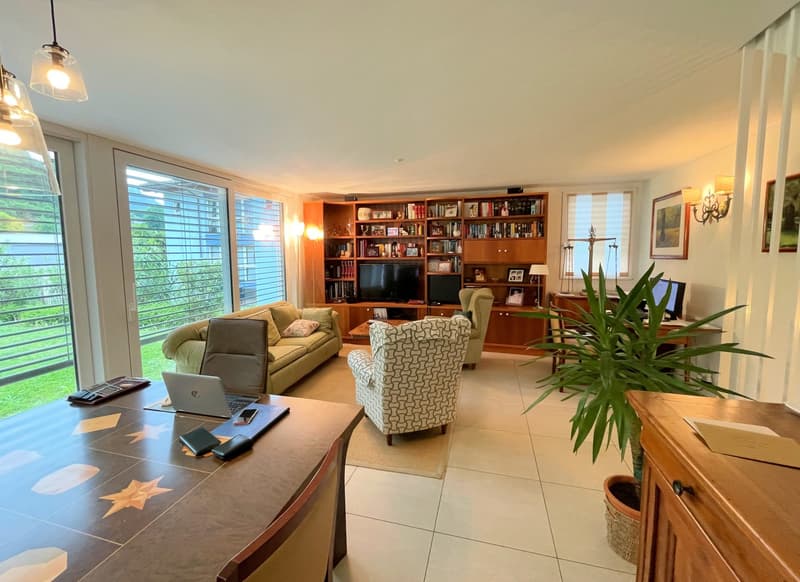 Villa moderne avec beau jardin en zone collinaire (10)