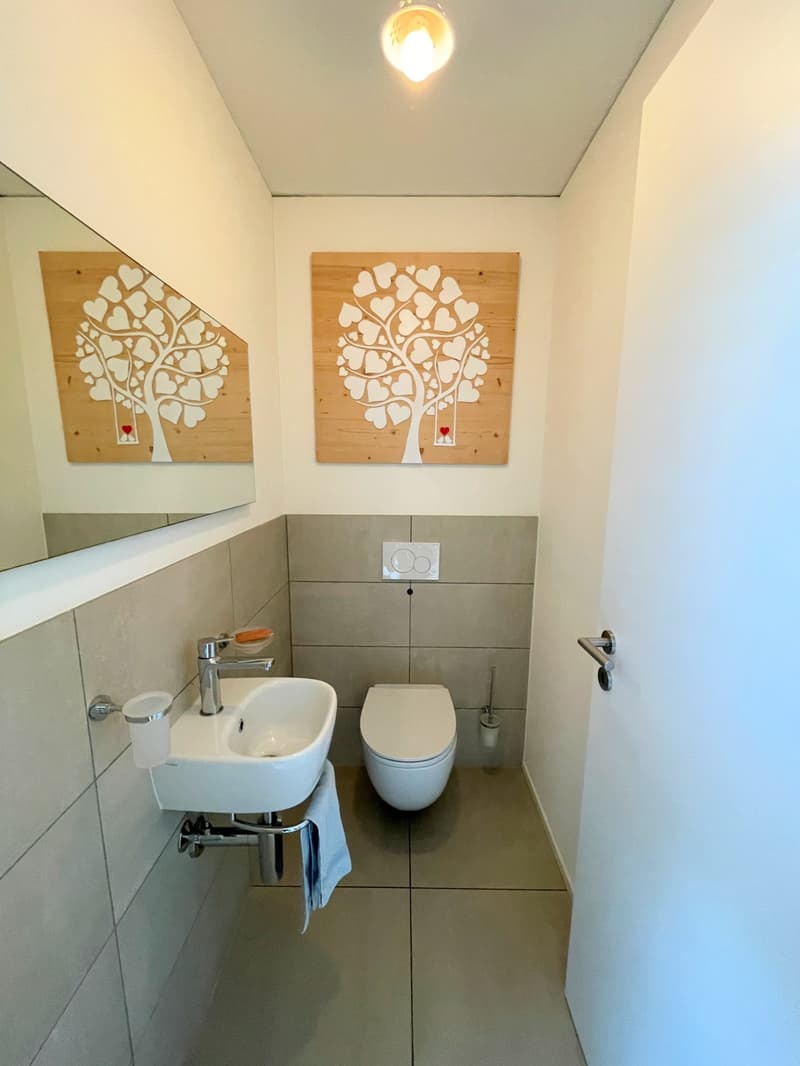 Villa moderne avec beau jardin en zone collinaire (22)
