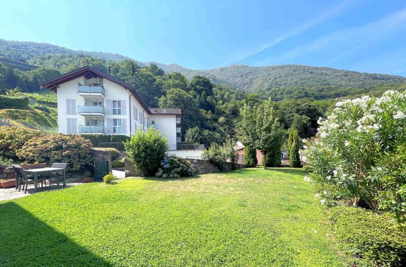 Moderne Villa mit schönem Garten in Hügelgegend (6)