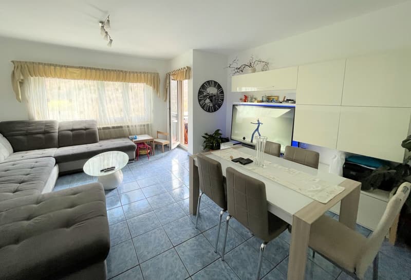 Appartement au dernier étage dans un quartier commode et calme (6)