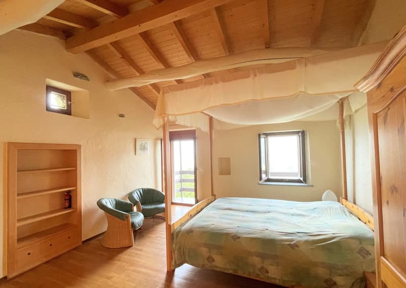 Rustic property with very good renovation and stunning panoramic view (9)