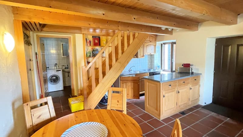 Rustic property with very good renovation and stunning panoramic view (4)