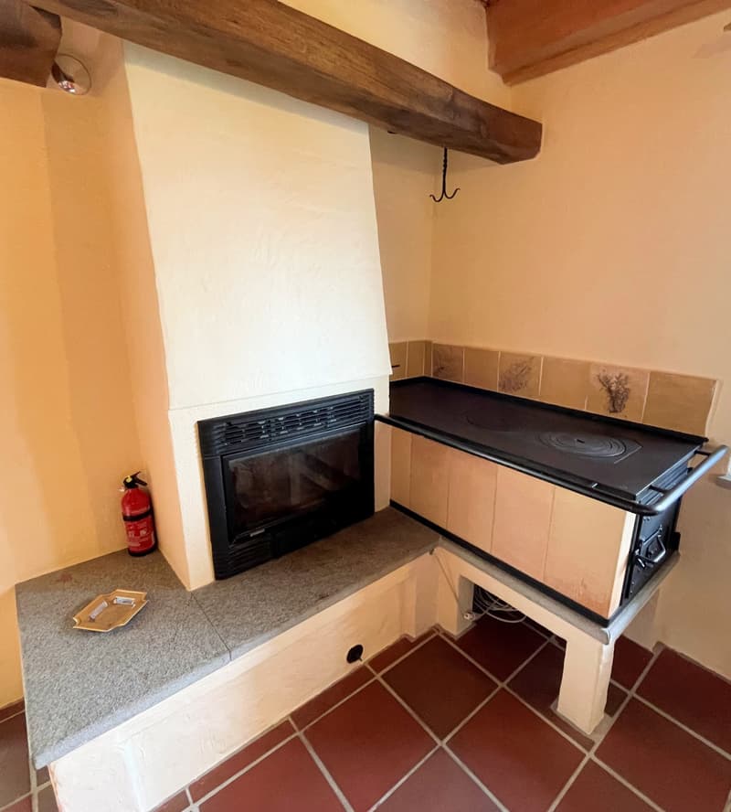 Rustic property with very good renovation and stunning panoramic view (7)