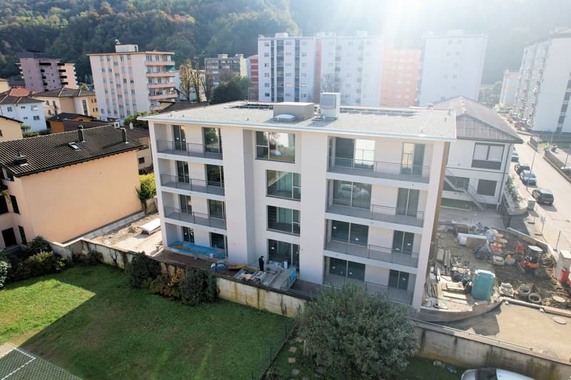 Nouvel appartement dans un quartier commode et stratégique (4)