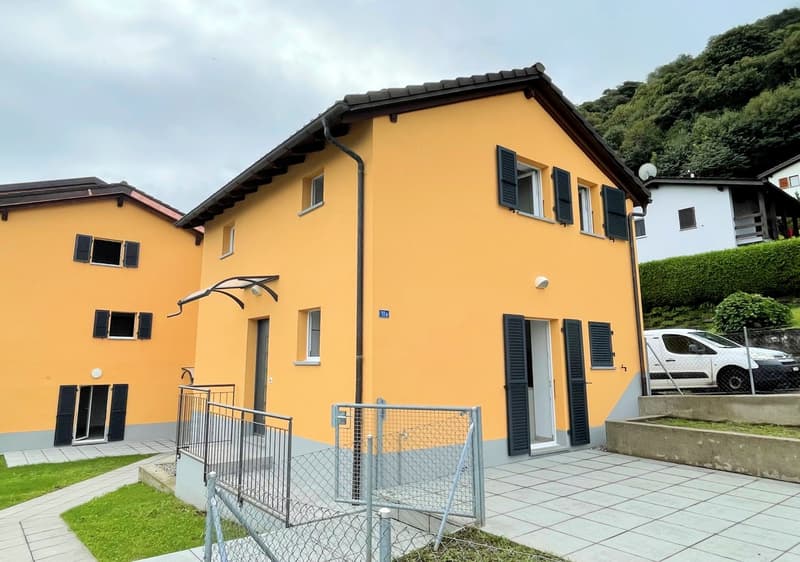 Villetta completamente rinnovata a soli 15 minuti da Bellinzona (2)