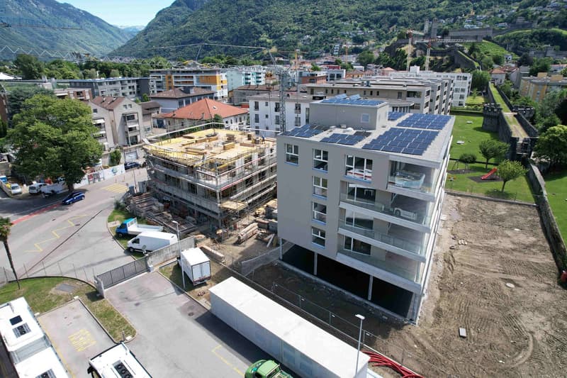Nuovo spazioso appartamento con grande terrazza (5)