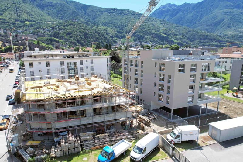 Nuovo spazioso appartamento con grande terrazza (6)