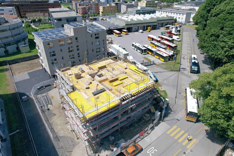 Nuovo spazioso appartamento con grande terrazza (7)