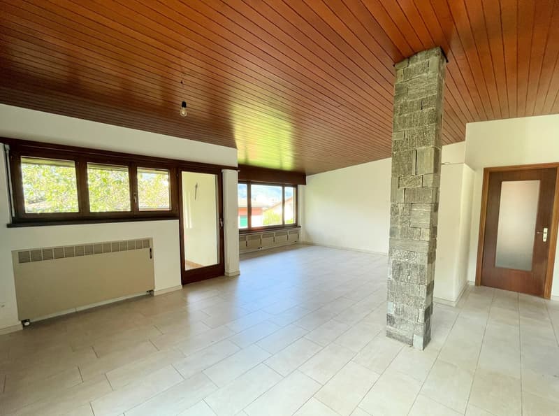 Casa su un unico piano principale con grande terreno in zona tranquilla (7)