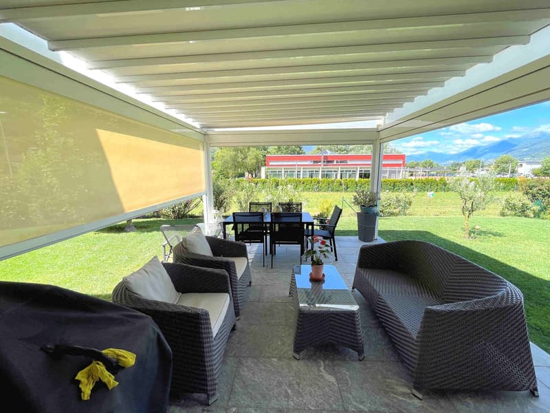 Casa con ampio giardino ben curato in zona tranquilla e soleggiata (23)