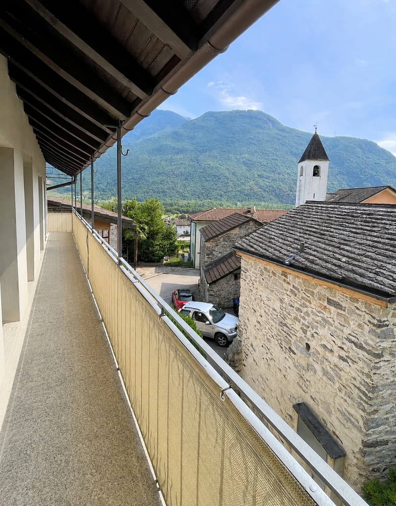 Casa molto ben ristrutturata con appartamenti di 4,5 locali duplex + 2,5 locali al PT (22)