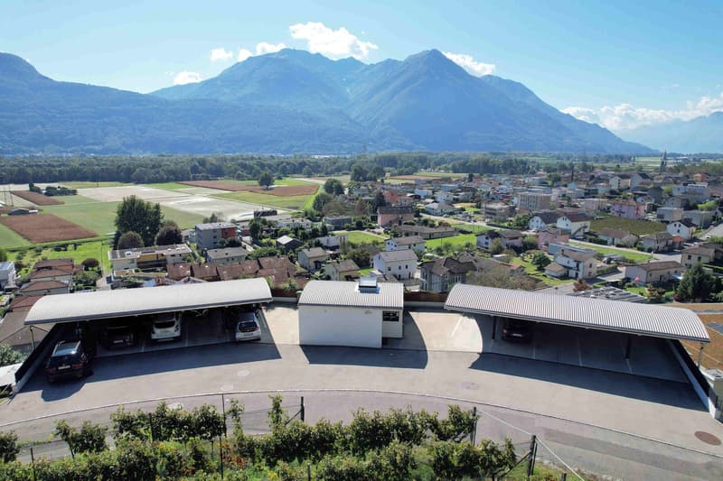 Elegante appartamento in collina con vista panoramica in esclusiva residenza (4)