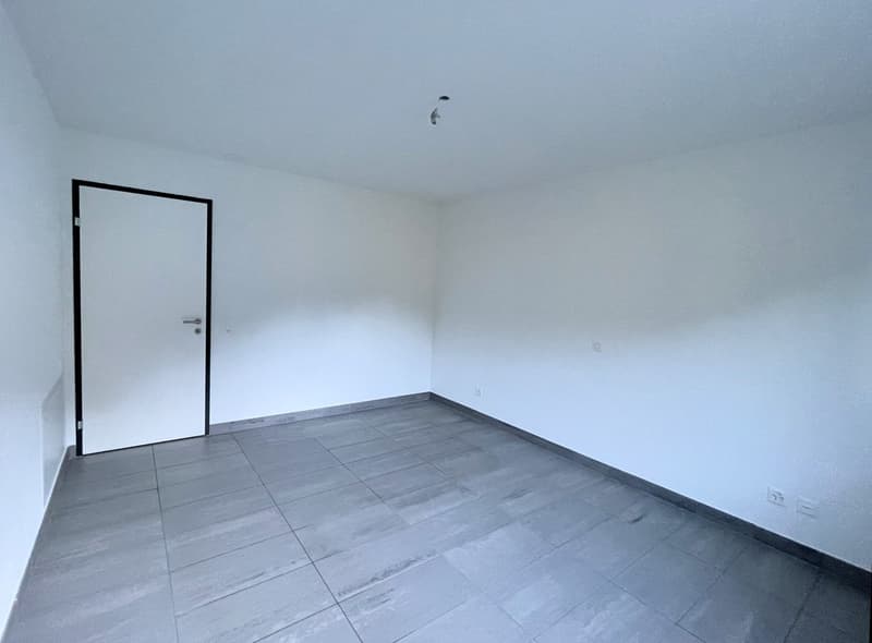 Appartamento con terrazza in zona tranquilla (17)