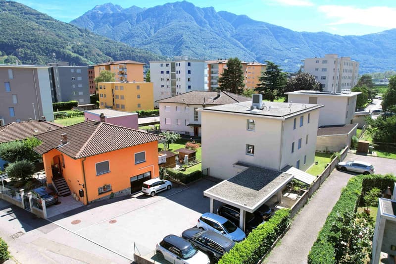 Appartamento con giardino privato in piccola ed elegante residenza (4)