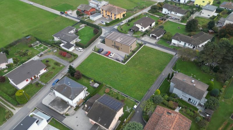 Nuovo elegante appartamento con grande giardino (7)