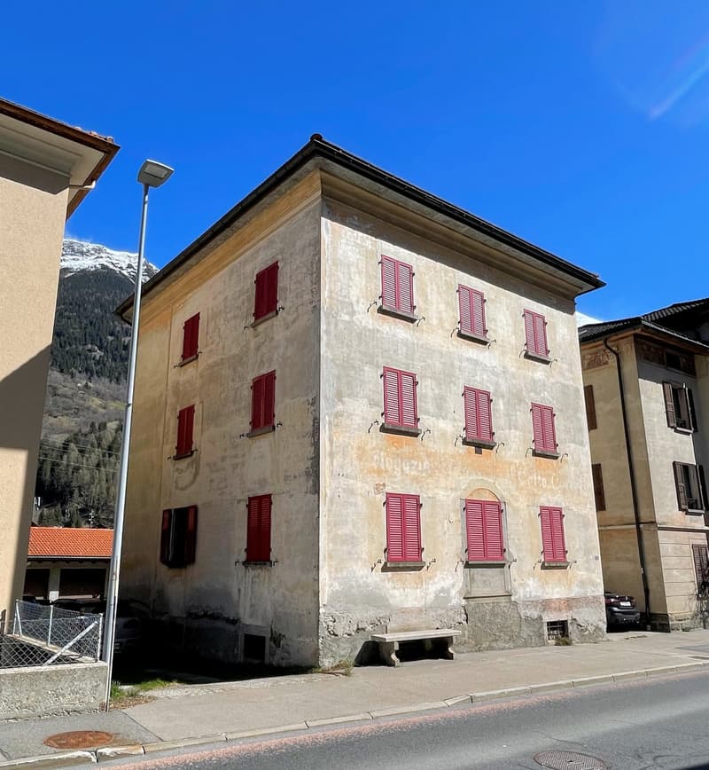 Casa Ticinese da ristrutturare in zona centrale di nucleo villaggio (2)