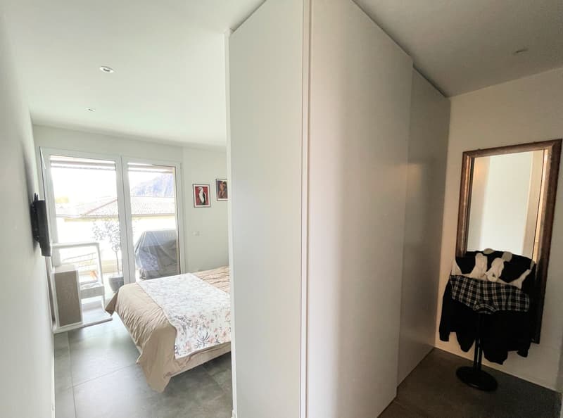 Appartamento con grande terrazza coperta in zona comoda e tranquilla (14)