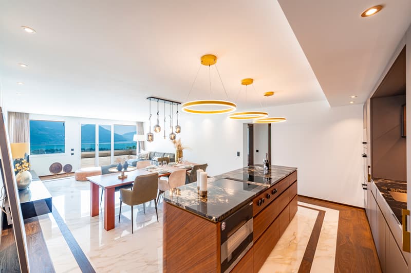Appartamento 4,5 locali con ampia terrazza, giardino e vista lago (2)