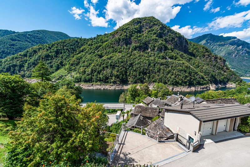 Capolavoro di rustico nella valle di James Bond (5)