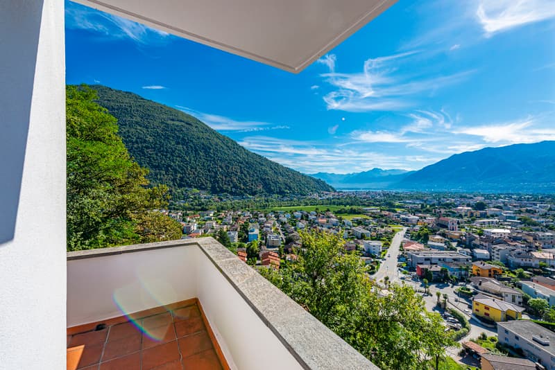"La Casa sulla Roccia" con vista mozzafiato sul Lago Maggiore (3)