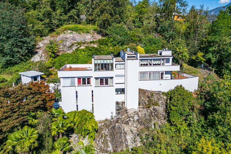 "La Casa sulla Roccia" con vista mozzafiato sul Lago Maggiore (2)