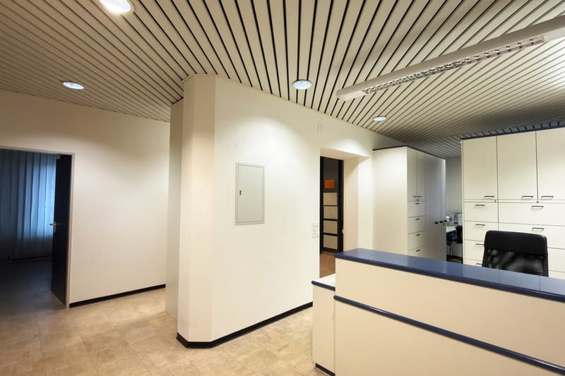 PRESTIGIOSO STUDIO MEDICO CENTRO STORICO BELLINZONA (3)
