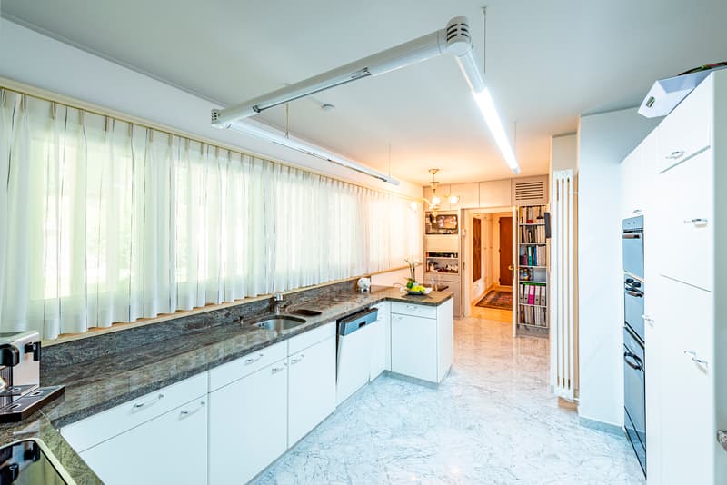 Villa Eden: Elegante proprietà immersa nei vigneti di Agno (13)