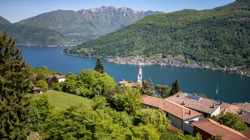 Splendida villa vicino al nucleo storico con vista panoramica (3)
