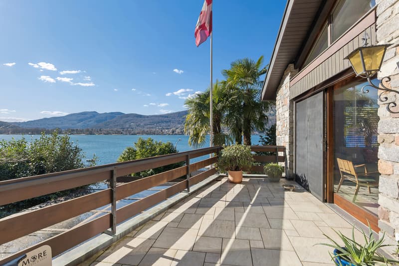 Incantevole villa con affaccio panoramico sul lago (3)