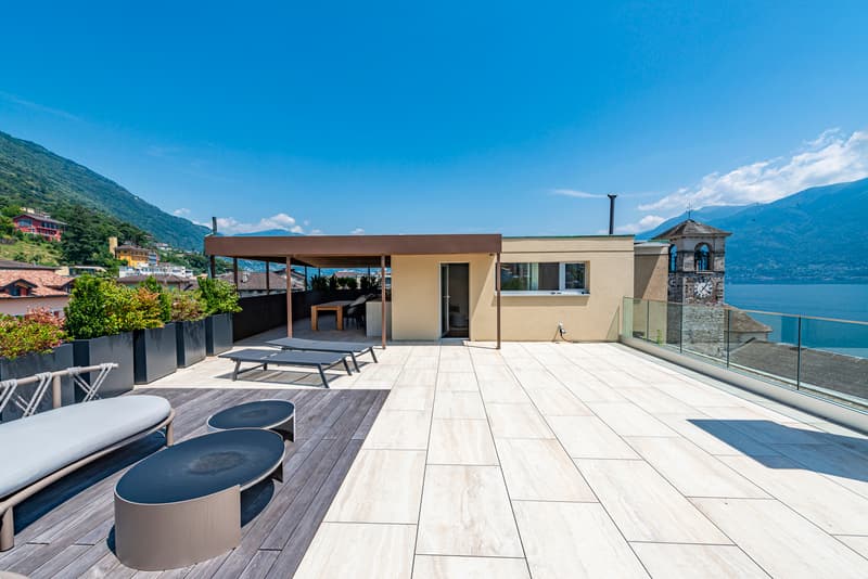 Attico-duplex arredato con vista sul Lago Maggiore (13)