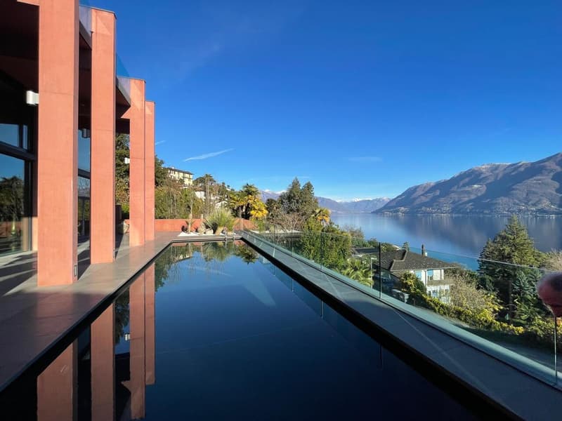 Casa Rossa - un capolavoro contemporaneo affacciato sul Lago (1)