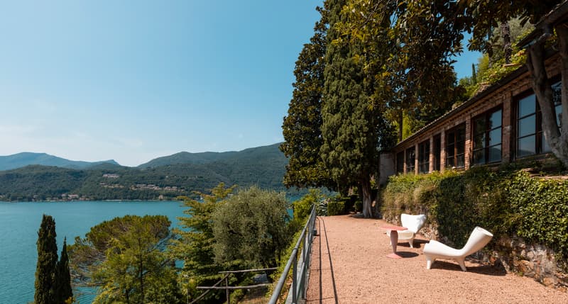 Elegante villa mediterranea sospesa sopra il Ceresio (9)